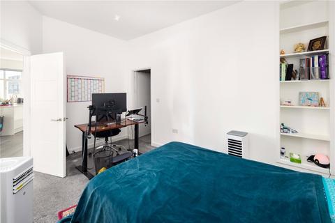 2 bedroom flat to rent, Phipp Street, London, EC2A