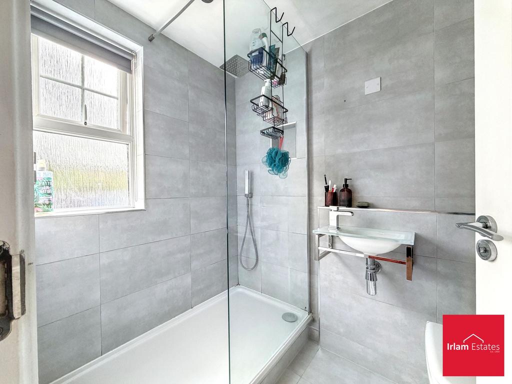 Ensuite