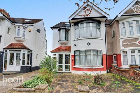 4 bedroom semi-detached house for sale, Beechwood Gardens, Clayhall