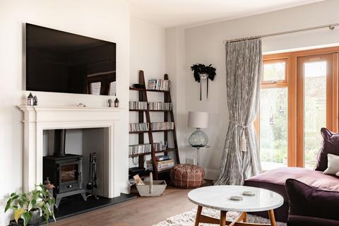 5 bedroom link detached house for sale, Gubblecote, Tring, Hertforshire HP23