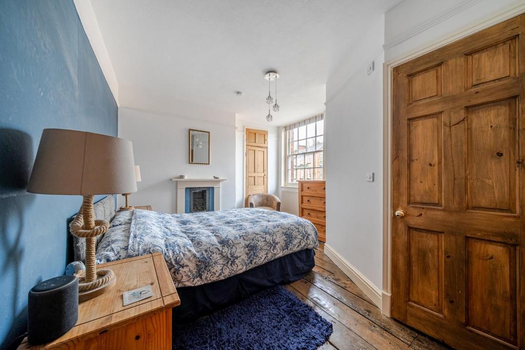 Bedroom.jpg