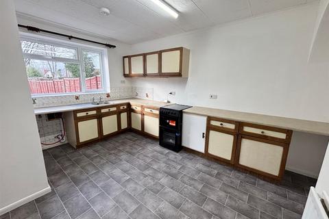 3 bedroom semi-detached house to rent, Arbury Hall Road, Shirley, Solihull