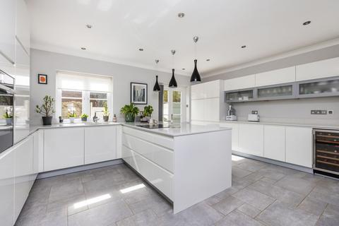 4 bedroom semi-detached house for sale, Cornes Close, Winchester, SO22