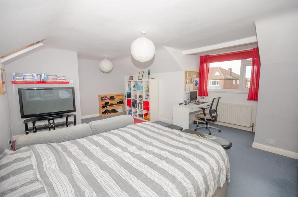 Bedroom 2 pic 2.jpg