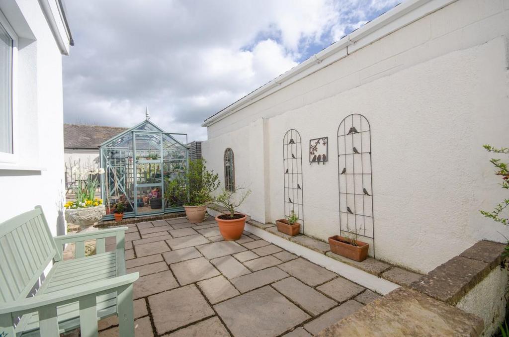 Side garden.jpg