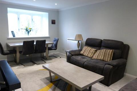 undefined, Woodridge Close, Enfield