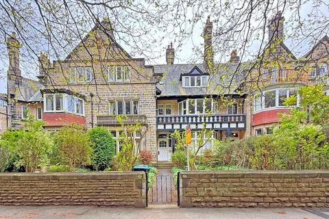 4 bedroom flat for sale, Park Avenue, Harrogate, HG2