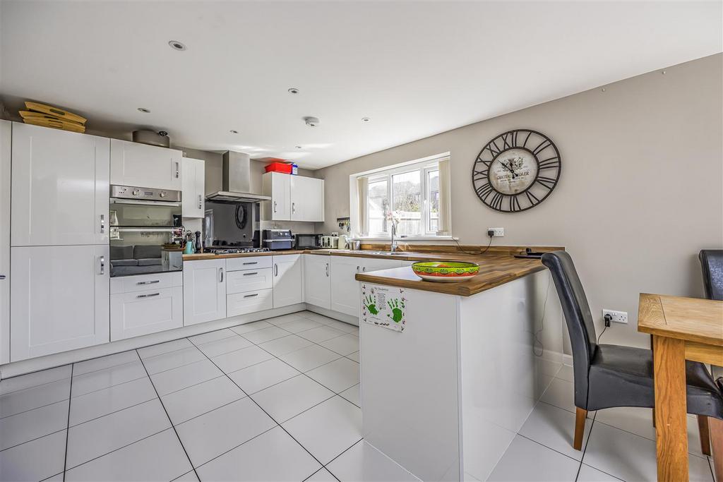 11 Henwood Grove, Clanfield-Portico Marketing-Sold B
