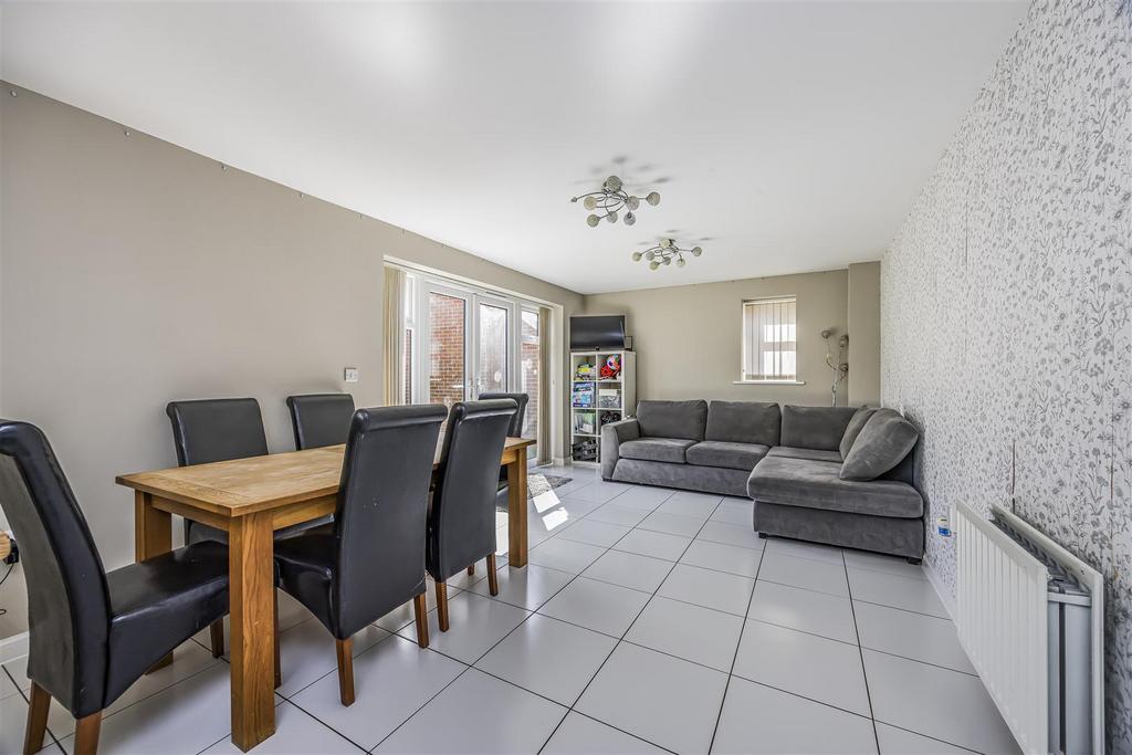 11 Henwood Grove, Clanfield-Portico Marketing-Sold B