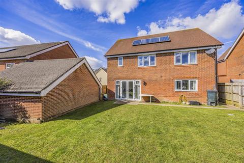 5 bedroom detached house for sale, Henwood Grove, Waterlooville PO8