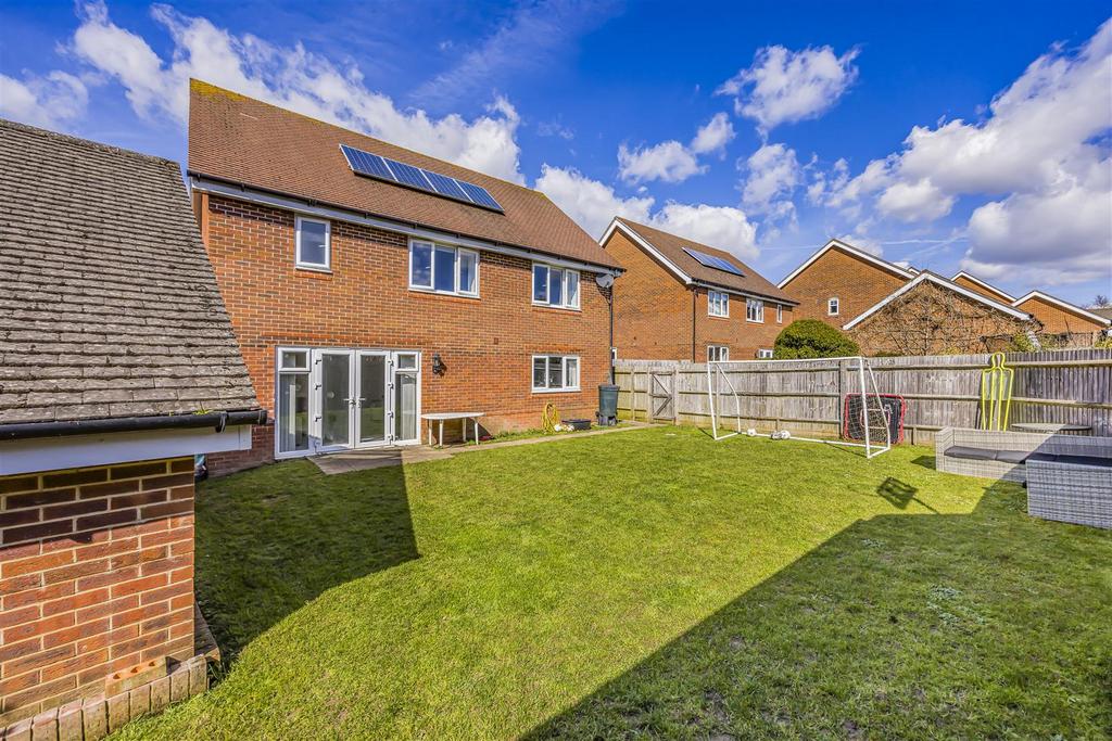 11 Henwood Grove, Clanfield-Portico Marketing-Sold B