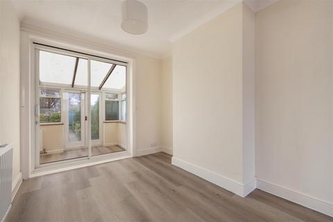 2 bedroom semi-detached house to rent, Manor Road, Tankerton, Whitstable