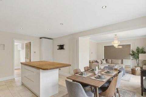 undefined, New Road, Ascot
