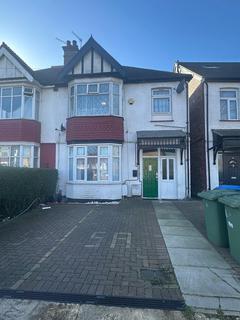 2 bedroom flat to rent, Norton Road, Wembley HA0