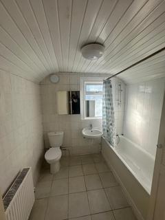 2 bedroom flat to rent, Norton Road, Wembley HA0