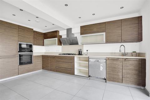 4 bedroom semi-detached house to rent, Kings Drive, Wembley HA9