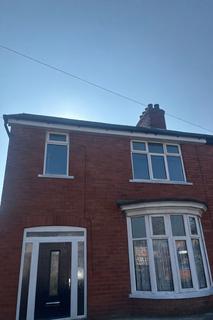3 bedroom house to rent, Danum Road, SCUNTHORPE
