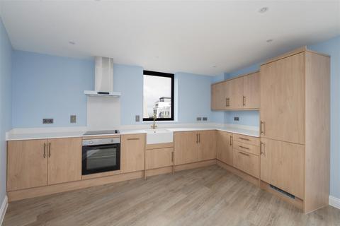 2 bedroom apartment for sale, Beach Walk, Whitstable