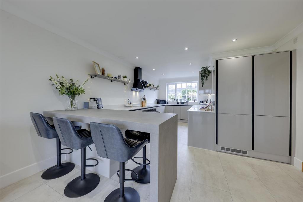 Stunning Breakfast Kitchen