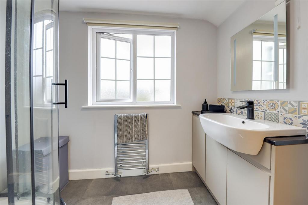 En Suite Shower Room