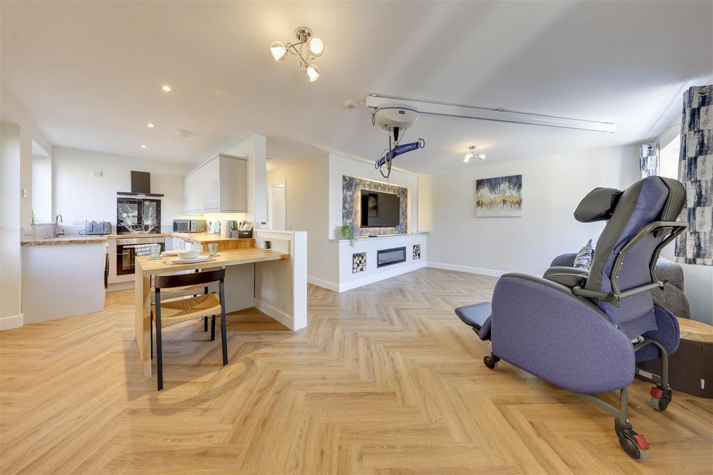 Living / Dining / Kitchen