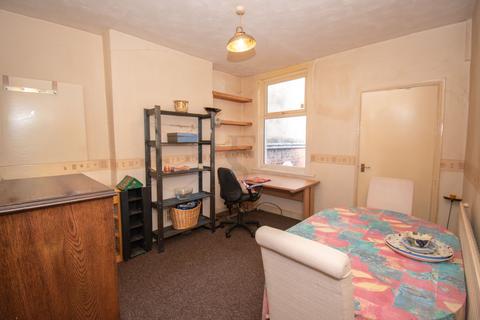 2 bedroom terraced house for sale, Lorrimer Road, Leicester