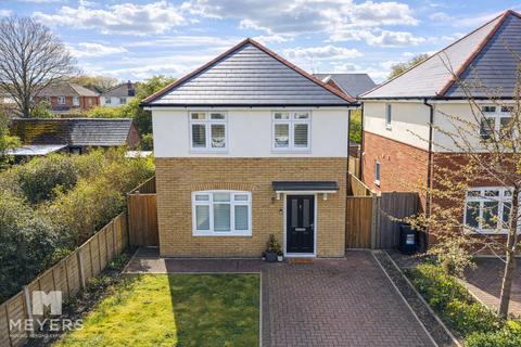 3 bedroom detached house for sale, Grove Gardens, Christchurch, BH23 2