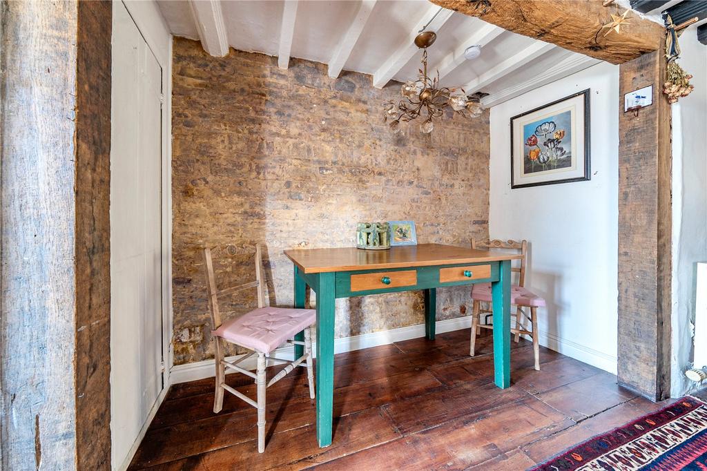 Sitting/Dining Room