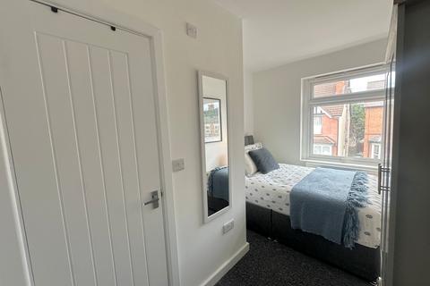 1 bedroom flat to rent, Prospect Road North, Redditch, B98