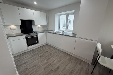 1 bedroom apartment to rent, L20