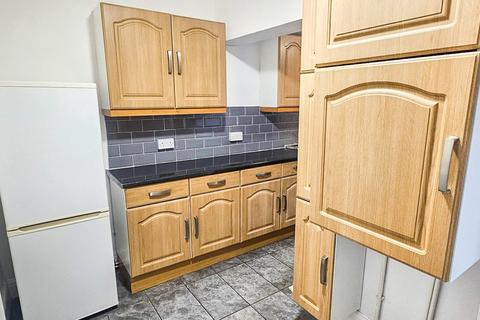 2 bedroom terraced house to rent, Plaistow, London, E13