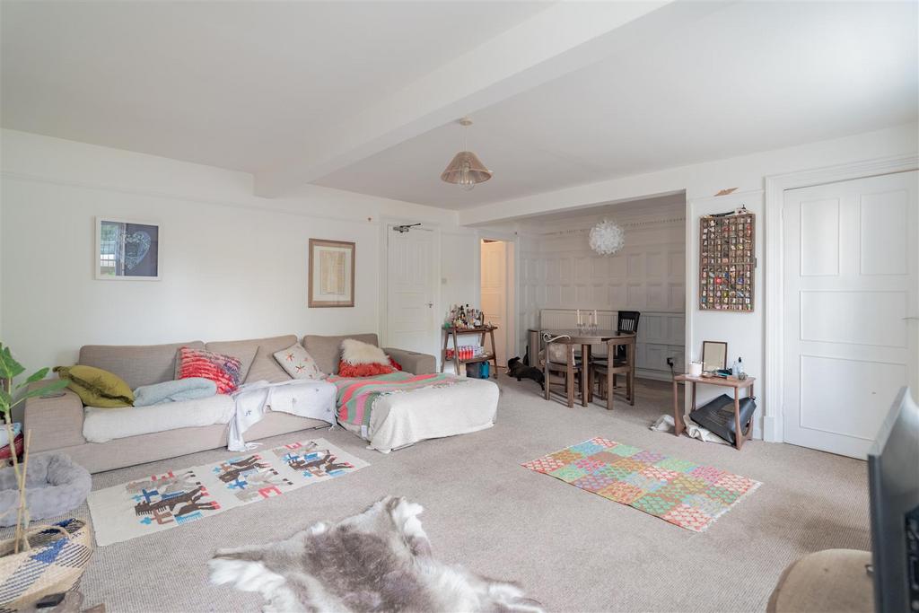 Flat 1