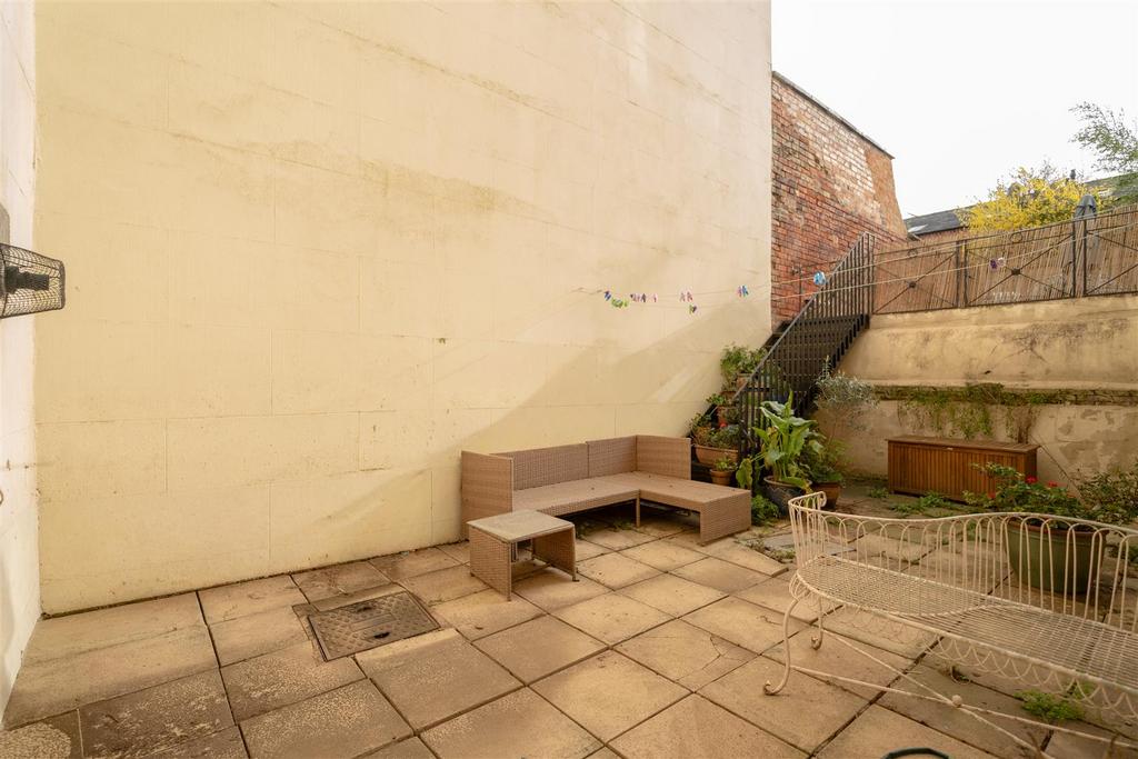 Flat 1