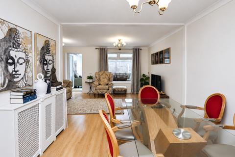 3 bedroom terraced house for sale, Vian Close, Gosport