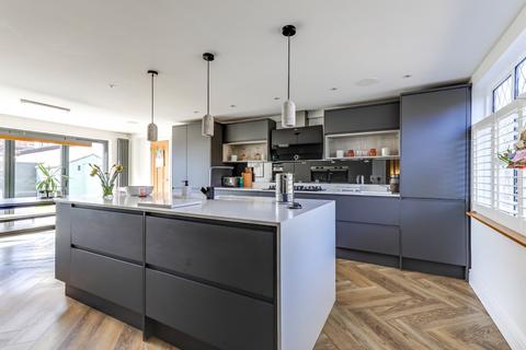 4 bedroom semi-detached house for sale, St. Johns Road, Stansted, Essex, CM24