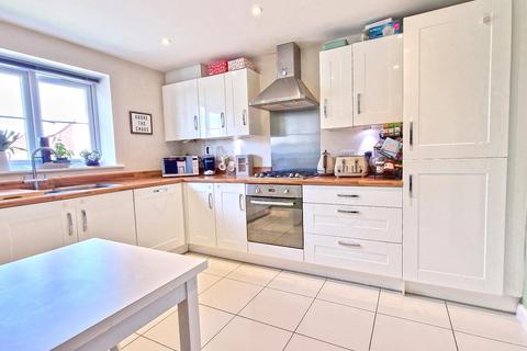 4 bedroom detached house for sale, Izzard Road, Upper Heyford, Bicester