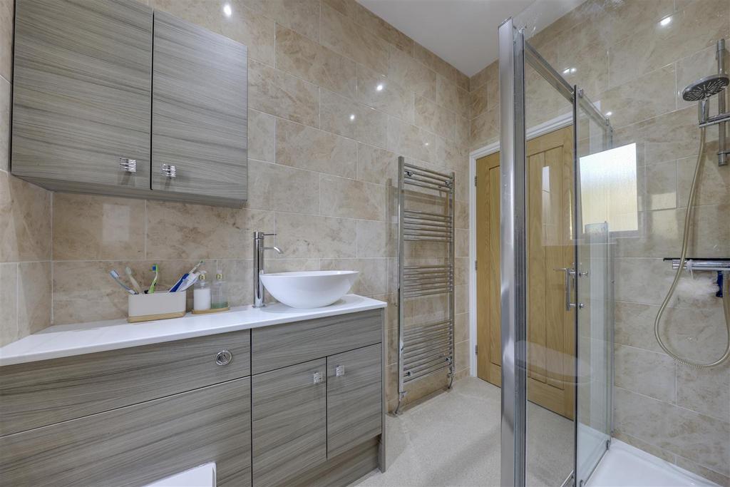 Shower Alt