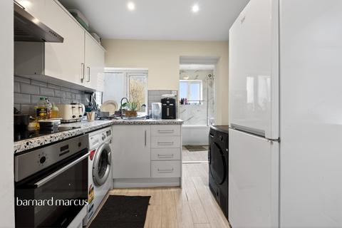 3 bedroom end of terrace house for sale, Lynton Road, Croydon