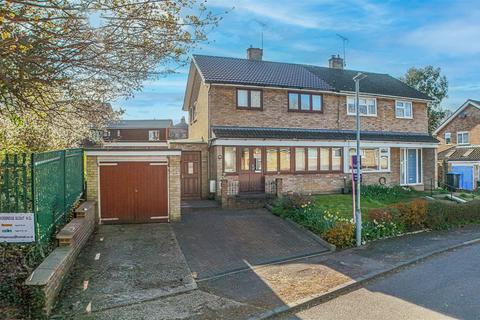 3 bedroom semi-detached house for sale, Manscroft Road, Hemel Hempstead, HP1