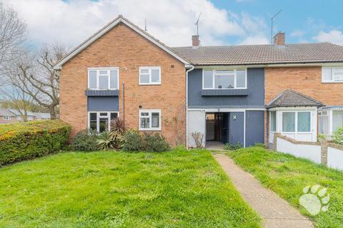 1 bedroom maisonette for sale, Cross Green, Basildon SS16