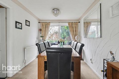 undefined, Stonewold Close, Northampton
