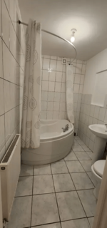 3 bedroom maisonette to rent, Shepherds Bush Road,, W6