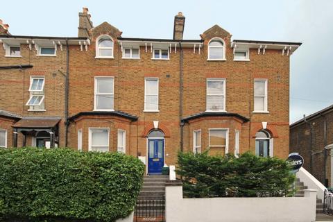 undefined, Woodlands Road, Isleworth TW7