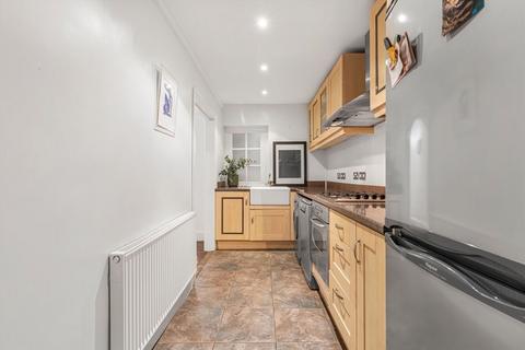 undefined, Woodlands Road, Isleworth TW7
