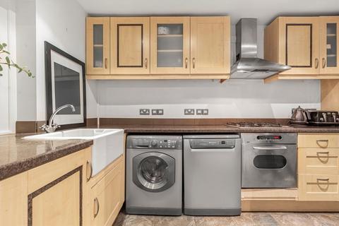 undefined, Woodlands Road, Isleworth TW7