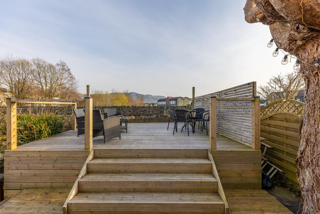 Rear Decking Area