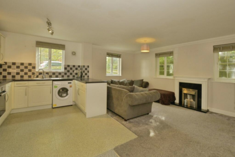 2 bedroom flat to rent, Chater Close, Ashford, TN23