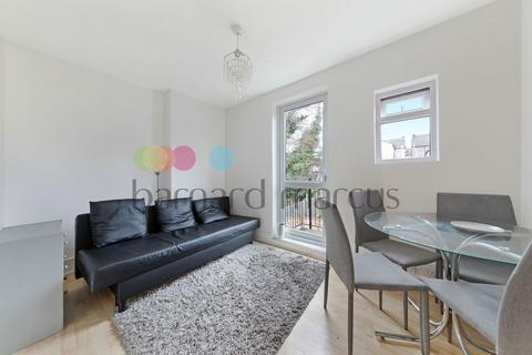 3 bedroom flat to rent, Parchmore Road, THORNTON HEATH
