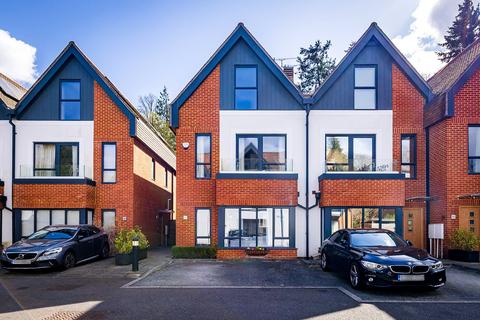 undefined, Chestnut Avenue, Guildford, Surrey, GU2