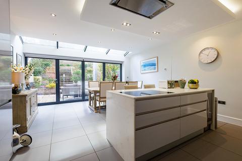 undefined, Chestnut Avenue, Guildford, Surrey, GU2
